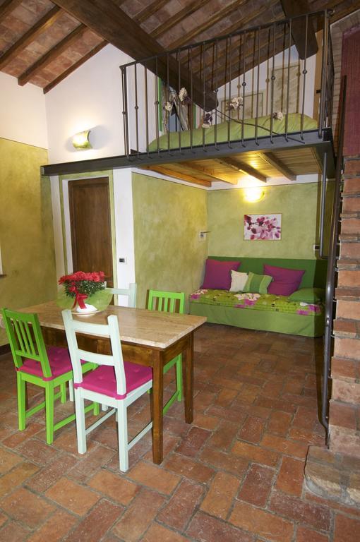 La Capanna Di Panpepato Villa Rosia Rum bild